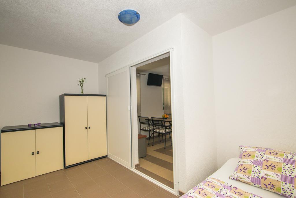 Apartment Afrika มาคาร์สกา ภายนอก รูปภาพ