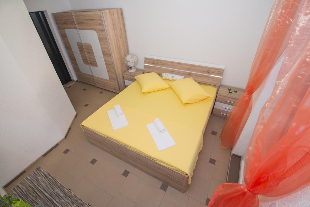 Apartment Afrika มาคาร์สกา ภายนอก รูปภาพ